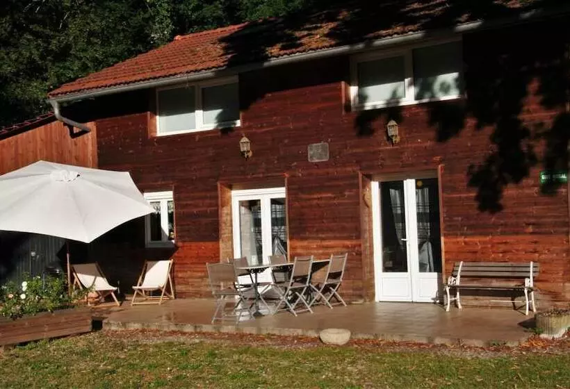 Aamiaismajoitus (B&B) A L Orée Du Bois   Chambres D Hôtes