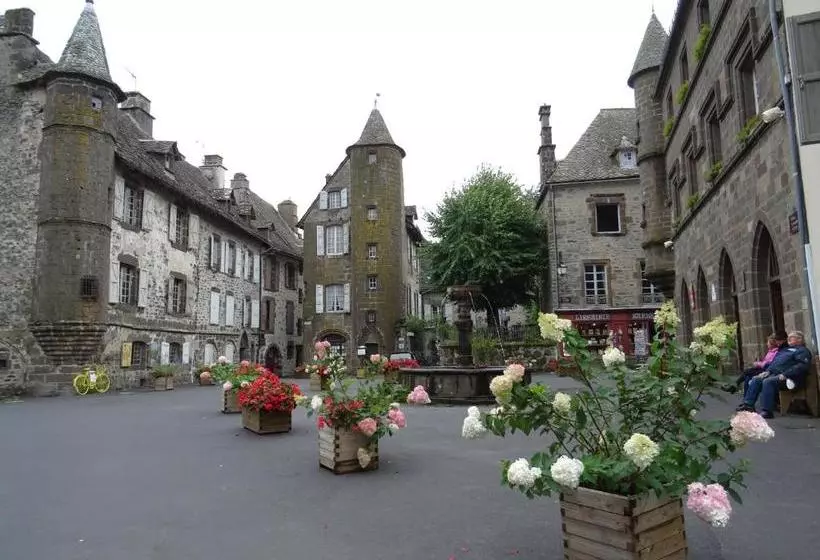 تختخواب و صبحانه Chambre D'hôtes La Maison De Barrouze