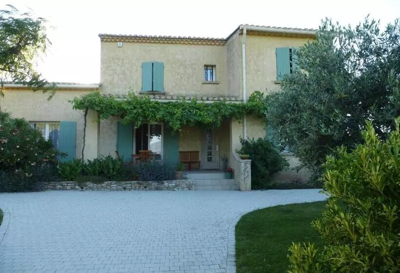 ベッドアンドブレックファースト Chambres D Hôtes Climatisées Avec Cuisine D été Villa Gour Du Peyrol