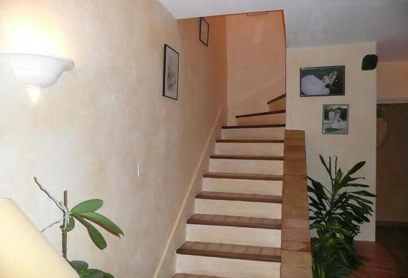 ベッドアンドブレックファースト Chambres D Hôtes Climatisées Avec Cuisine D été Villa Gour Du Peyrol