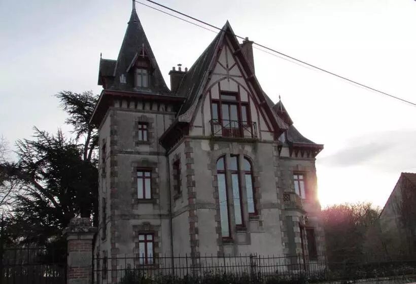 Aamiaismajoitus (B&B) Chateau Lezat   Chambres D Hotes