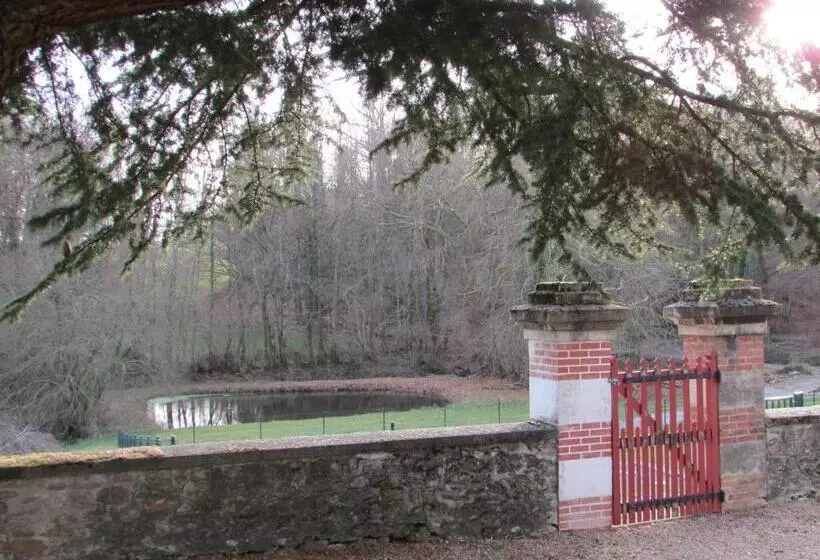 Aamiaismajoitus (B&B) Chateau Lezat   Chambres D Hotes