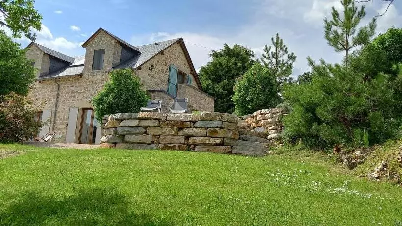Aamiaismajoitus (B&B) Chez Louis Chambres D'hôtes à La Ferme