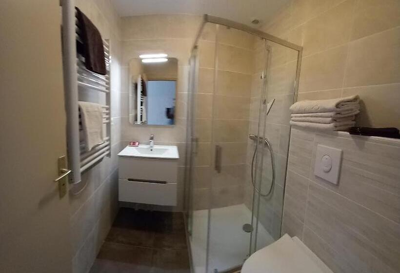 مبيت وإفطار Chez Louis Chambres D'hôtes à La Ferme