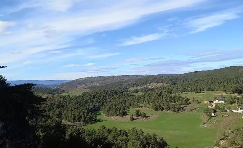 Aamiaismajoitus (B&B) Chez Louis Chambres D'hôtes à La Ferme