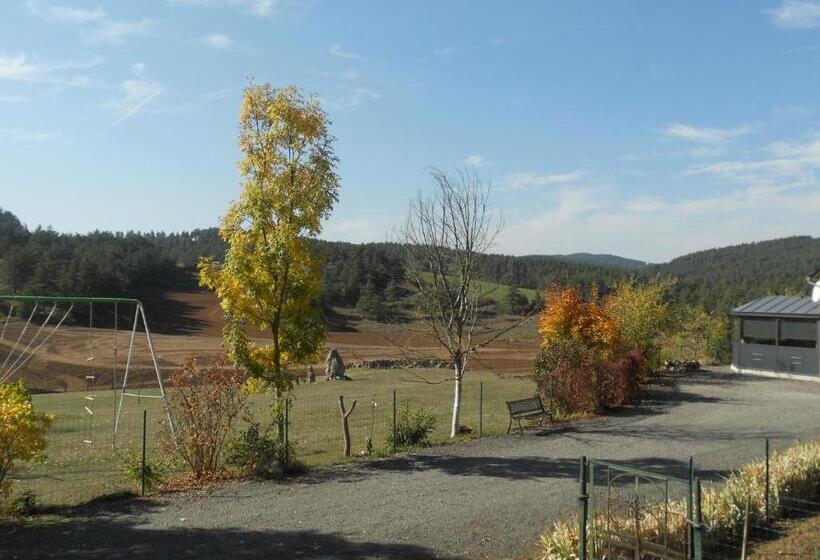 مبيت وإفطار Chez Louis Chambres D'hôtes à La Ferme
