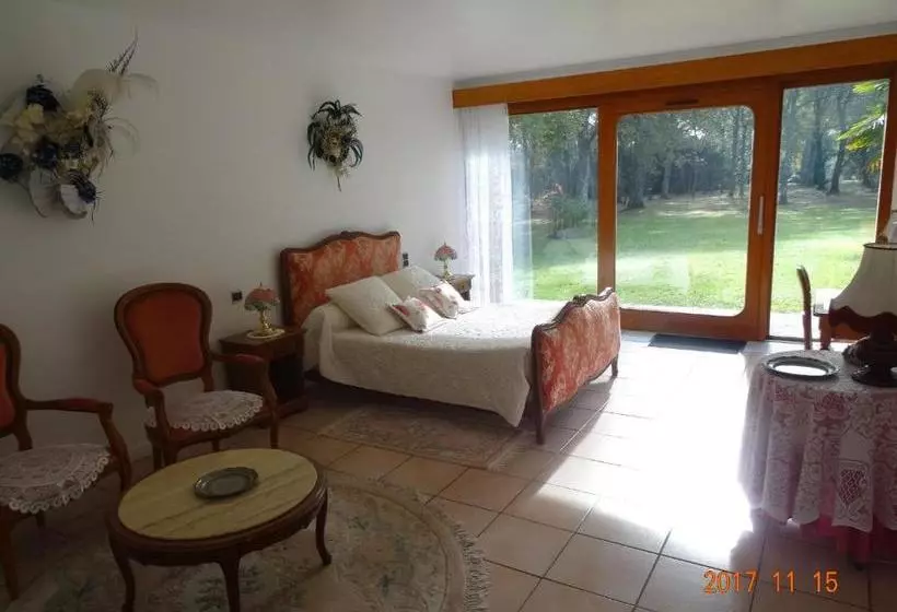 Aamiaismajoitus (B&B) L Aiguade