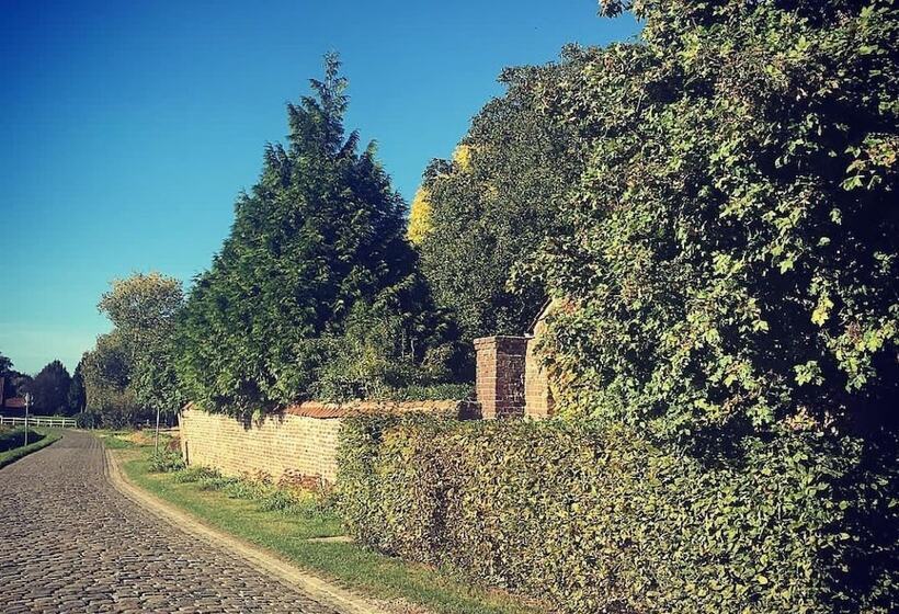 تختخواب و صبحانه Le Clos De Bénédicte