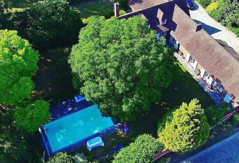 تختخواب و صبحانه Le Clos De Bénédicte