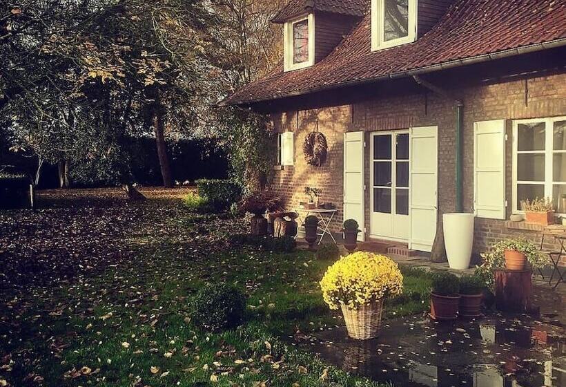 تختخواب و صبحانه Le Clos De Bénédicte