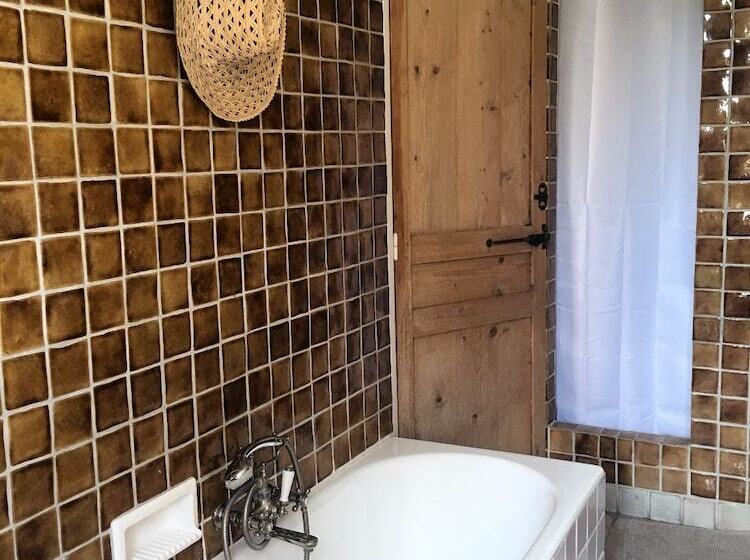 تختخواب و صبحانه Le Clos De Bénédicte