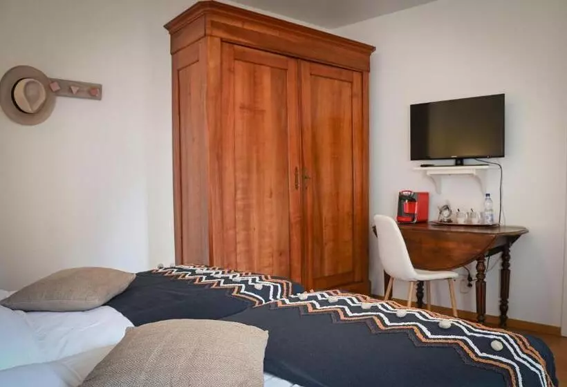 Aamiaismajoitus (B&B) Le Hameau D Eguisheim  Chambres D Hotes & Gites