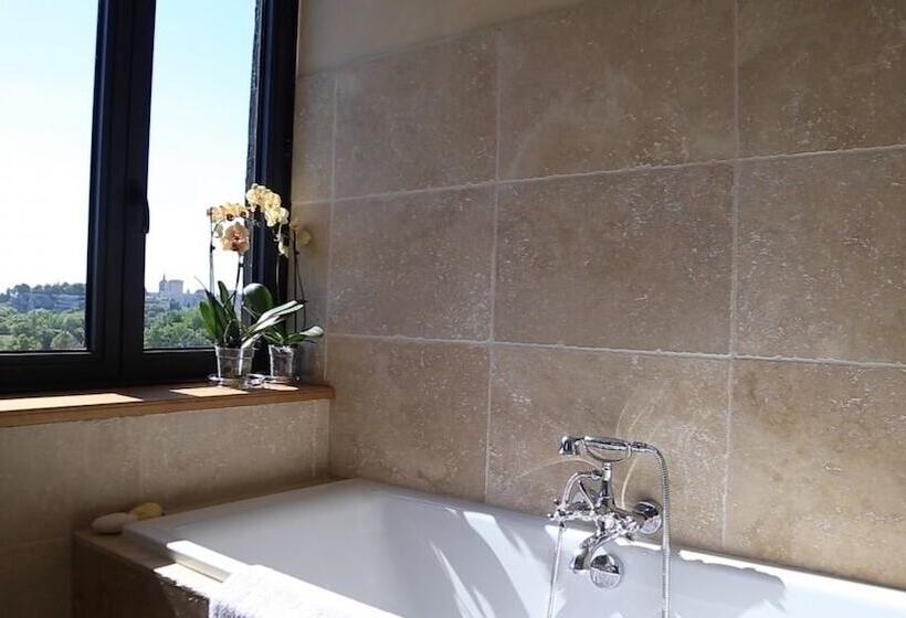 تختخواب و صبحانه Maison Orsini