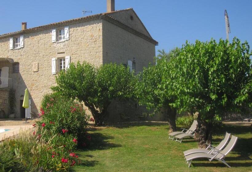 مبيت وإفطار Mas De La Garrigue