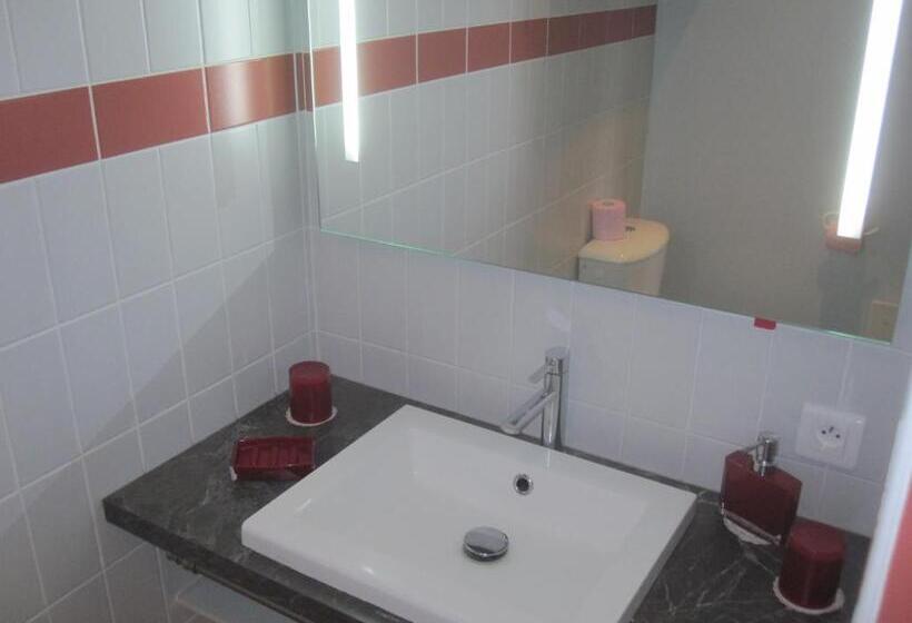 مبيت وإفطار Mas De La Garrigue