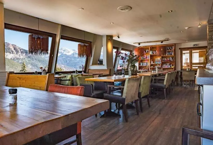 هتل Hôtel Restaurant Saint Roch