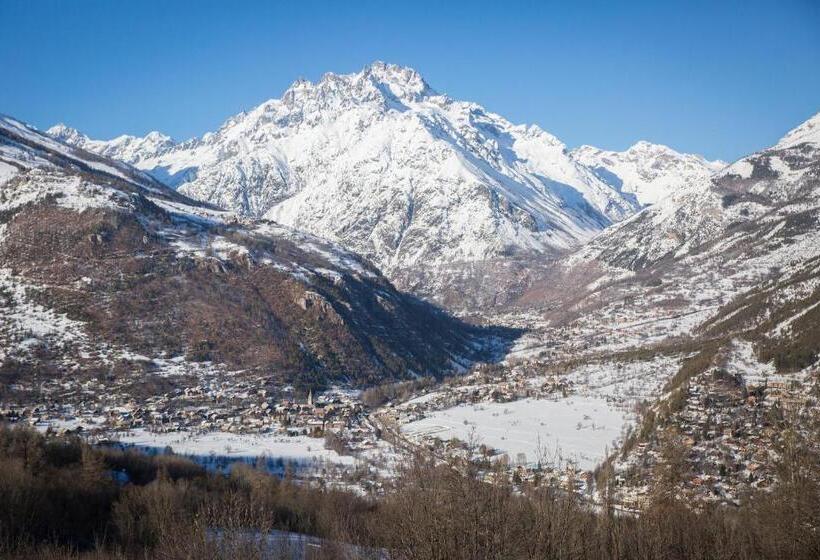 Отель Hôtel Restaurant Saint Roch