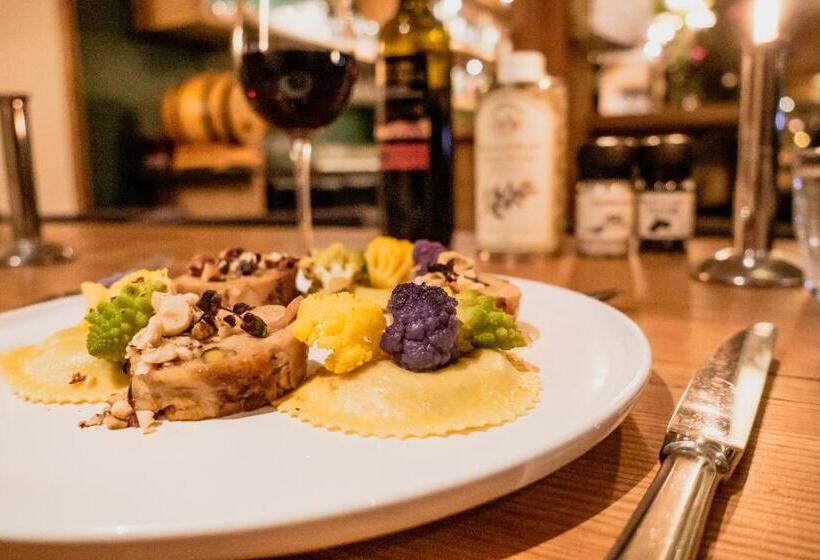 Отель Hôtel Restaurant Saint Roch