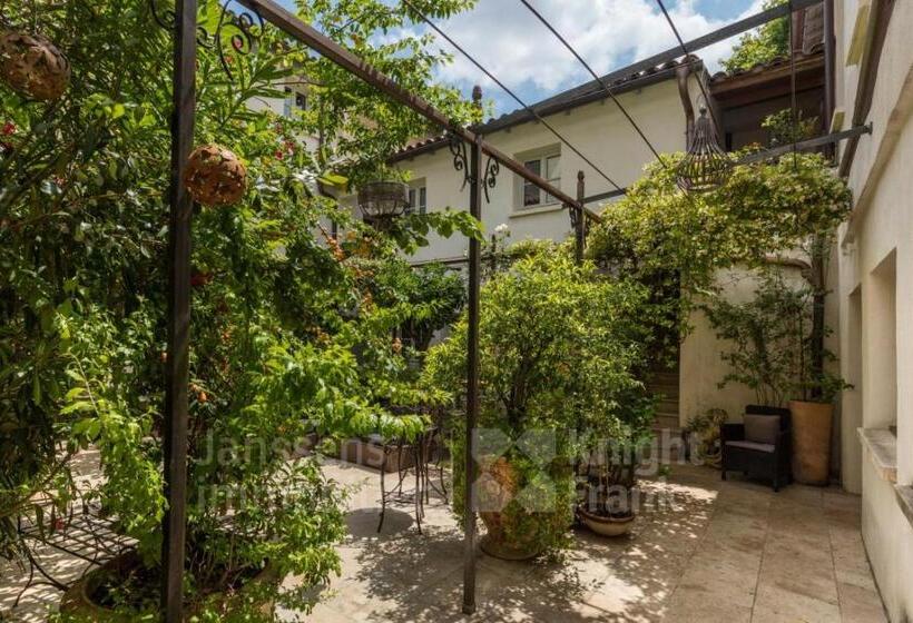 La Maison Des Augustins B&b, Spa Et Fitness