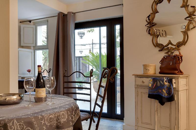 La Maison Des Augustins B&b, Spa Et Fitness