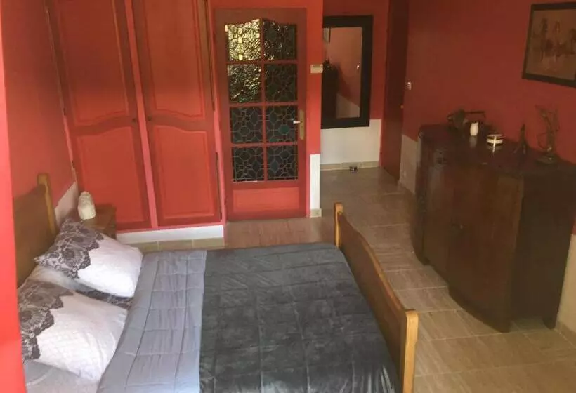 ベッドアンドブレックファースト Chambre D Hotes La Brunetière