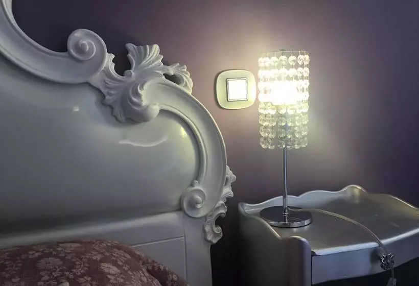 Aamiaismajoitus (B&B) Chambre D Hôtes Au Chant Des Sorgues
