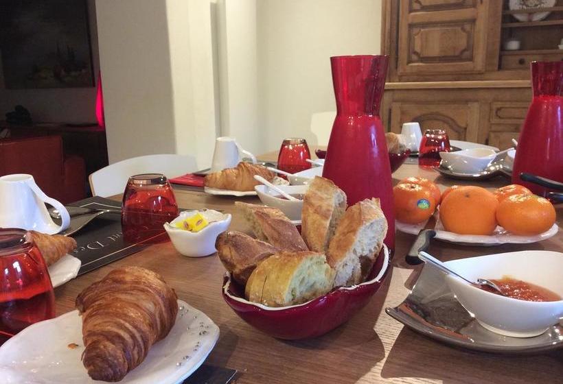 مبيت وإفطار Chambre D Hôtes Au Chant Des Sorgues