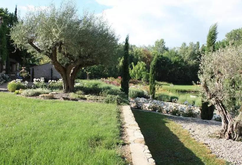 Aamiaismajoitus (B&B) Chambre D Hôtes Au Chant Des Sorgues
