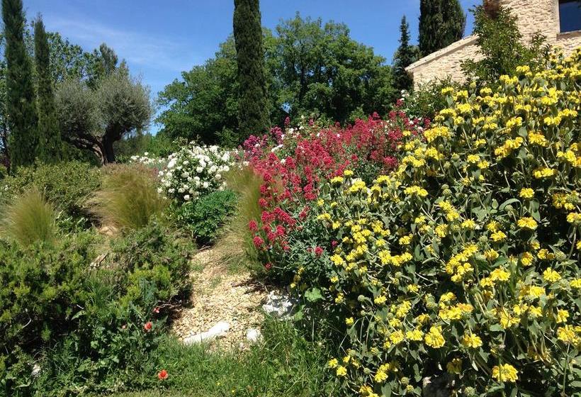مبيت وإفطار Chambre D Hôtes Au Chant Des Sorgues