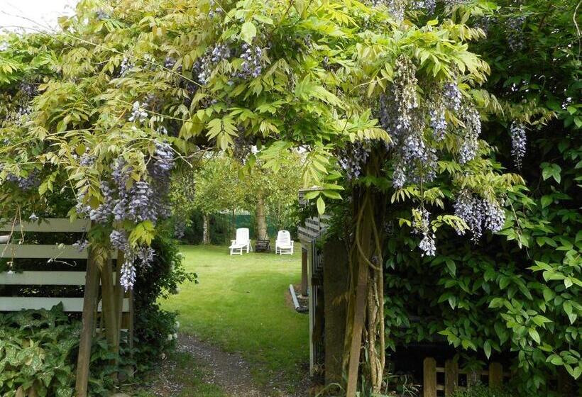 ベッドアンドブレックファースト Gîte La Charmaie