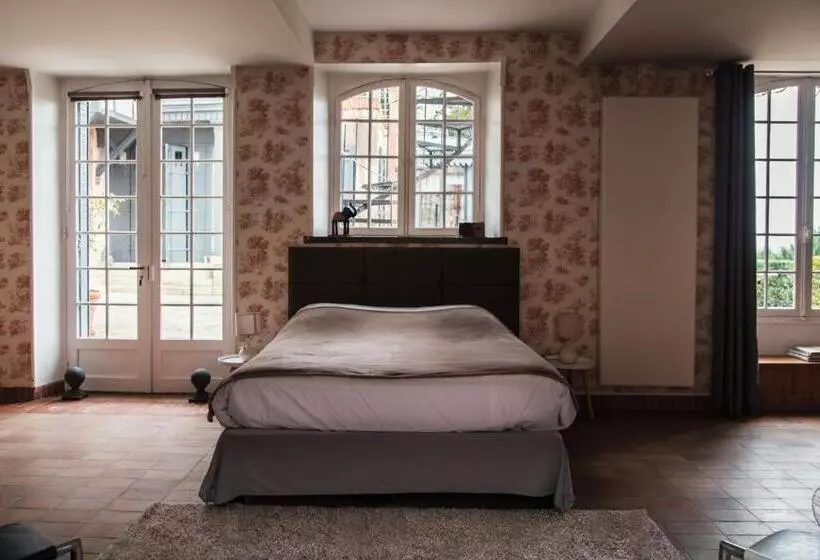 ベッドアンドブレックファースト Guesthouse Domaine Du Chalet