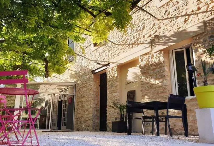 Aamiaismajoitus (B&B) La Bastide Des Arts