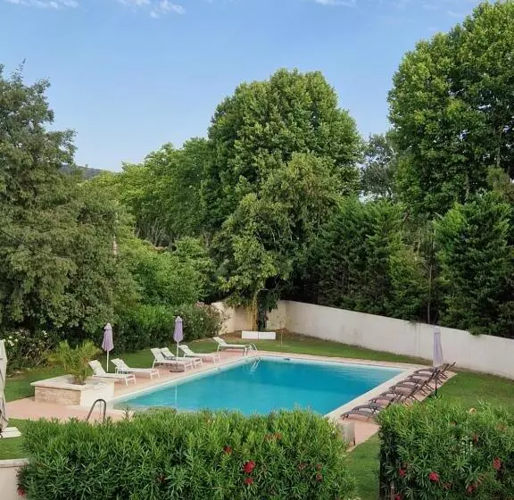 Aamiaismajoitus (B&B) La Bastide Des Arts