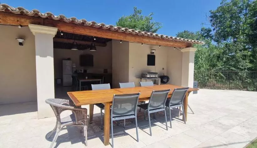 Aamiaismajoitus (B&B) La Bastide Des Arts