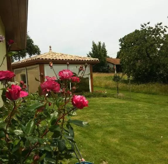 ベッドアンドブレックファースト Le Clos Castel   Gîte équipé