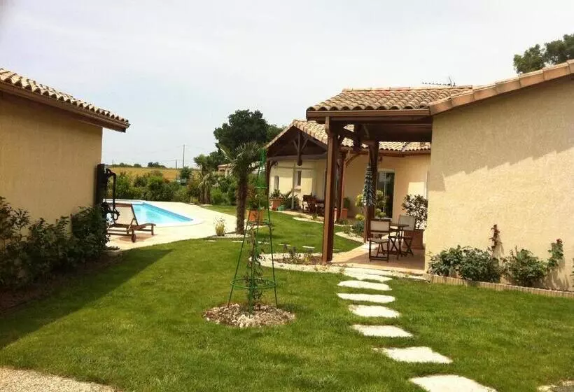 ベッドアンドブレックファースト Le Clos Castel   Gîte équipé