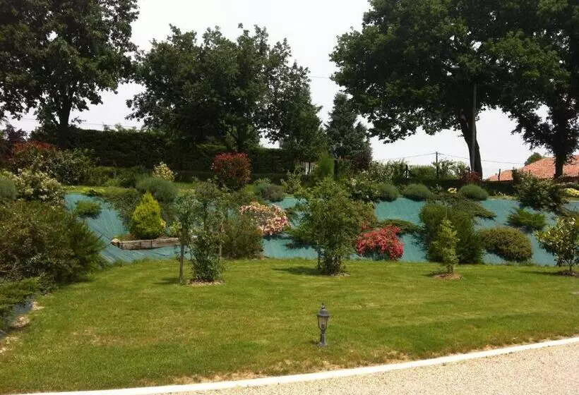 ベッドアンドブレックファースト Le Clos Castel   Gîte équipé