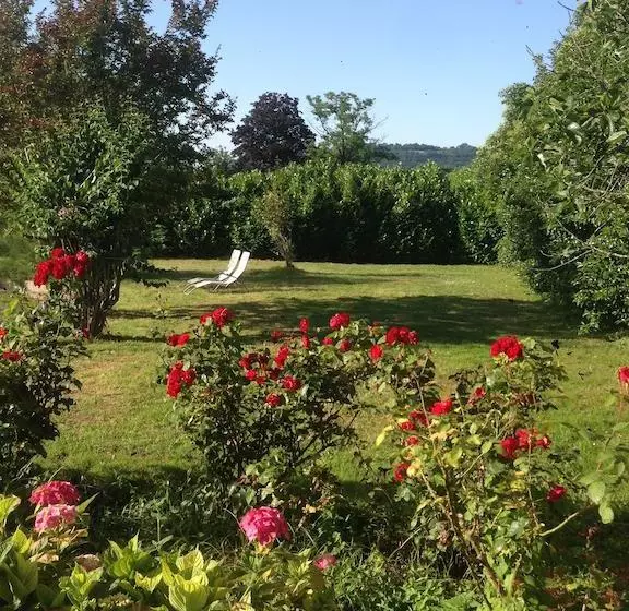 Aamiaismajoitus (B&B) Le Petit Domaine De Colayrac