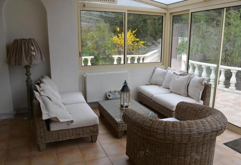 ベッドアンドブレックファースト Le Refuge