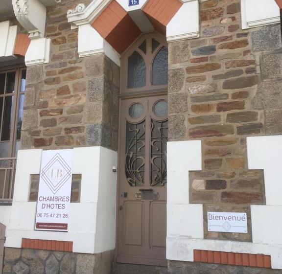 تختخواب و صبحانه Les Bruyères