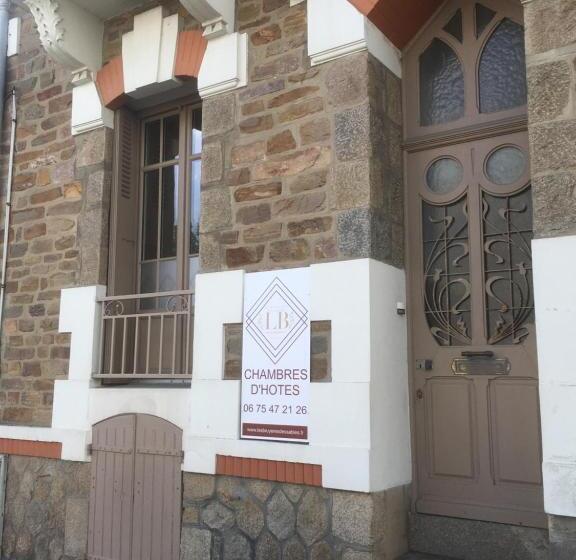 تختخواب و صبحانه Les Bruyères