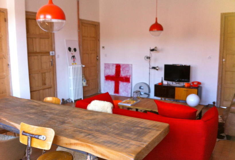 ベッドアンドブレックファースト Les Cagettes En Ville