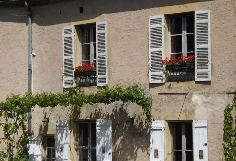 Aamiaismajoitus (B&B) Maison Porte Del Marty
