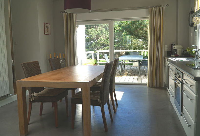 مبيت وإفطار Villa Du Bonheur, Chambres D Hôtes