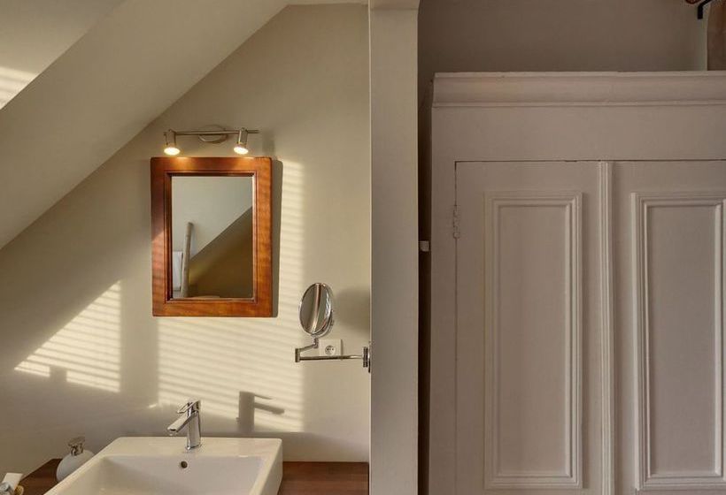 مبيت وإفطار Villa Du Bonheur, Chambres D Hôtes