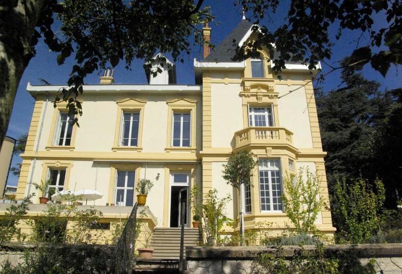 צימר Villa Roassieux