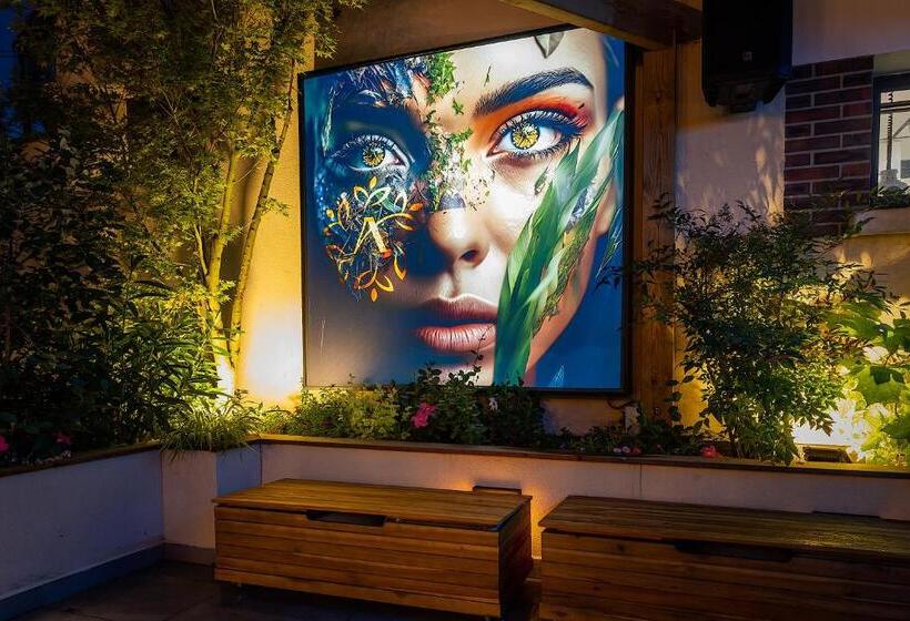 فندق Amicitia   Hôtel & Restaurant