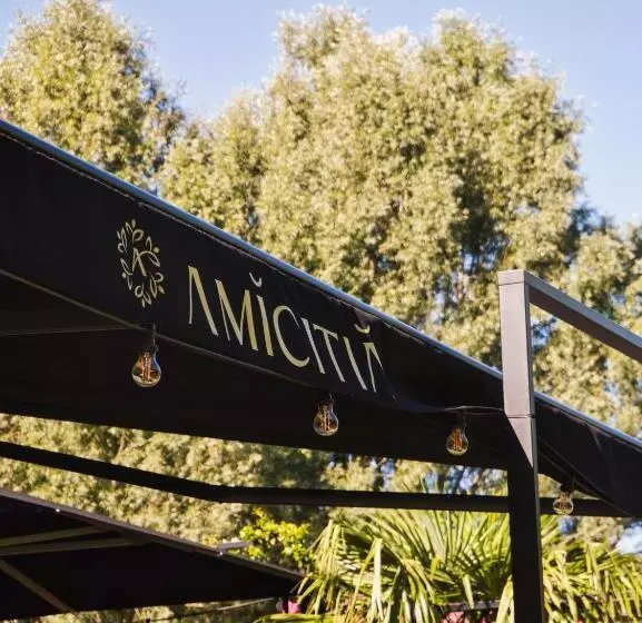 ホテル Amicitia   Hôtel & Restaurant