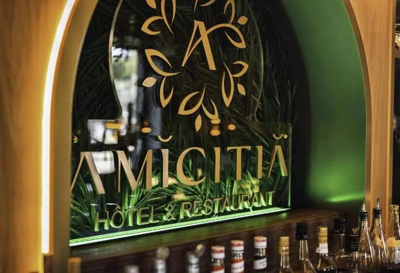 ホテル Amicitia   Hôtel & Restaurant