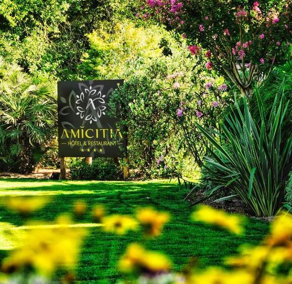 فندق Amicitia   Hôtel & Restaurant